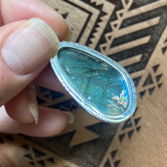 925 Sterling Silver Labradorite Pendant - Picture 8 of 10